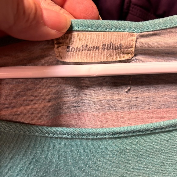 Southern Stitch hi low serape tee - Picture 4 of 4